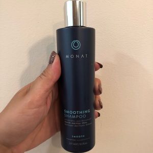 Monat Smoothing Shampoo. New.